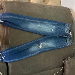 Flying monkey size 27